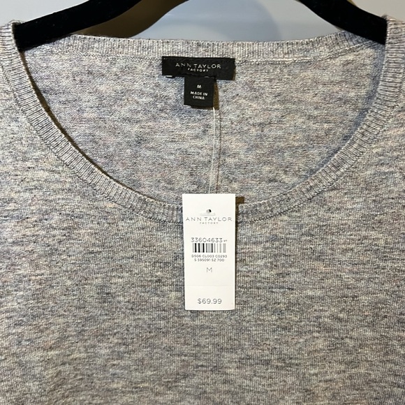 Ann Taylor Grey short sleeve sweater - Picture 2 of 4